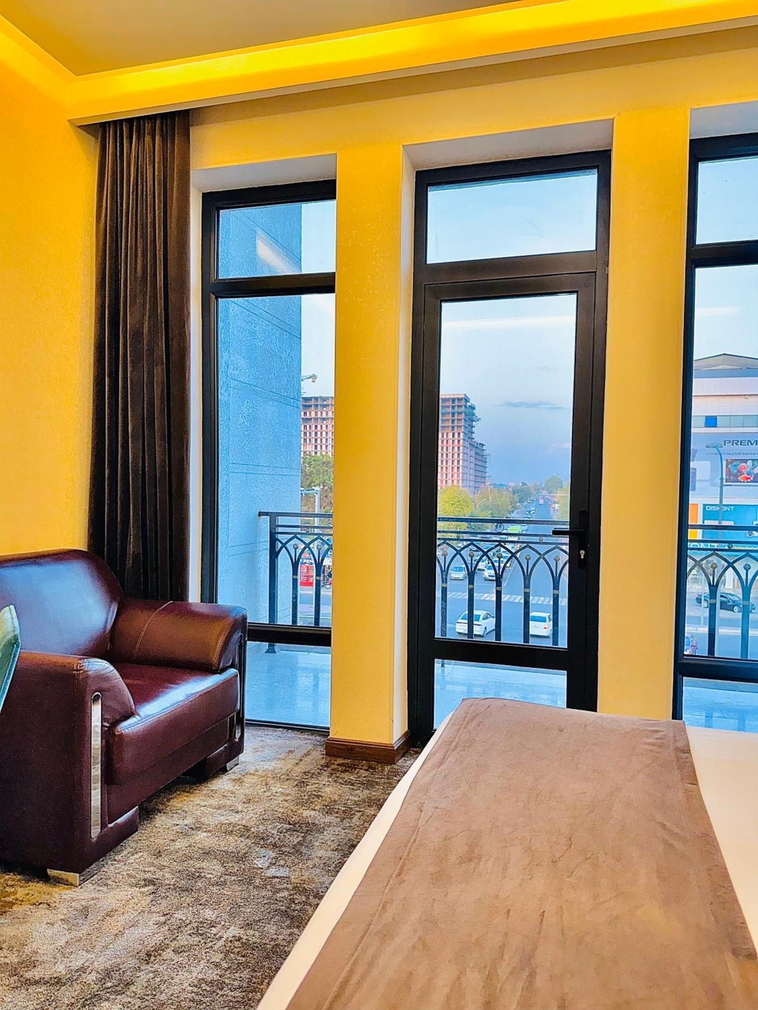 Garnet Mir Hotel Tashkent Exterior photo