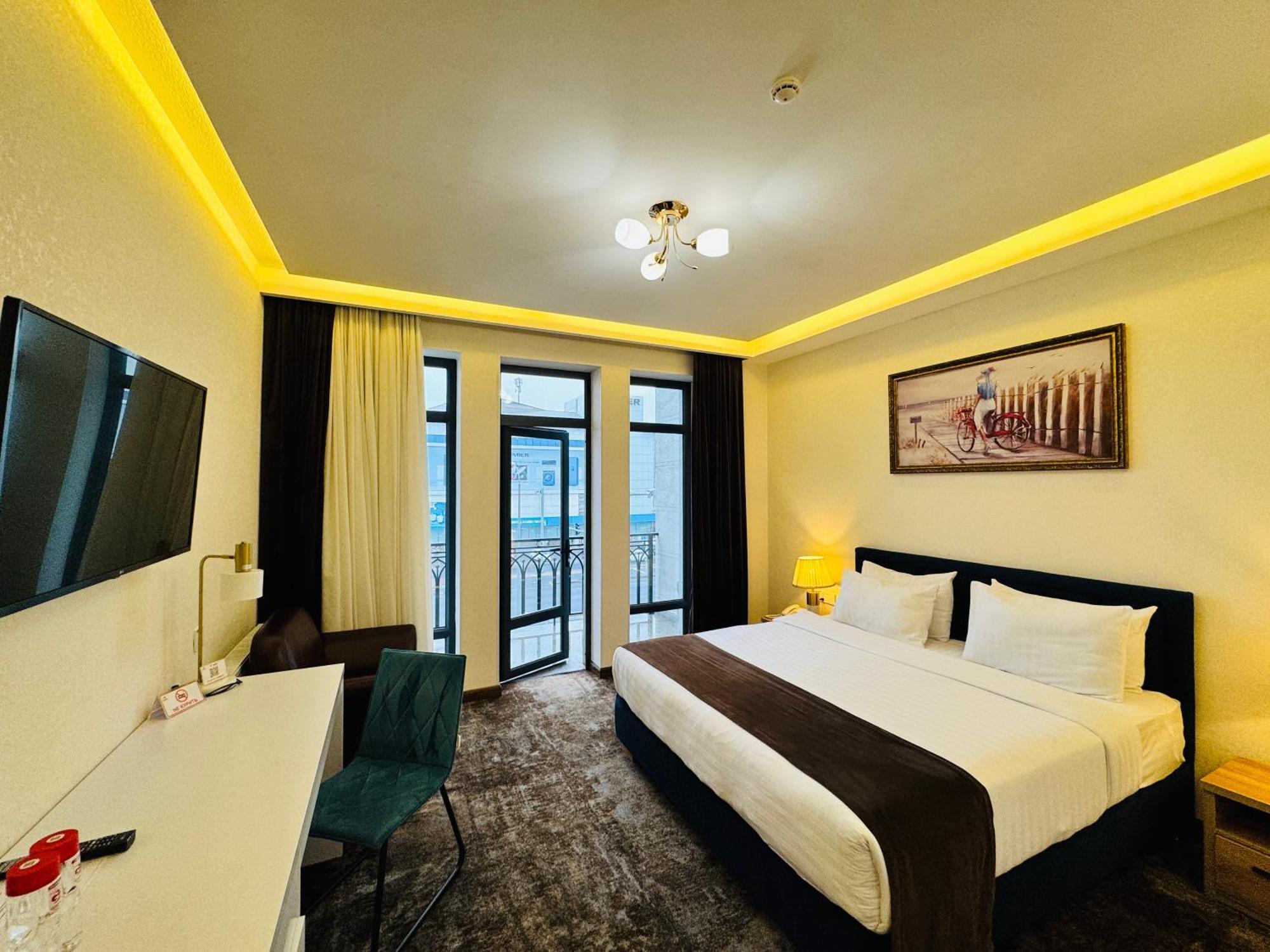 Garnet Mir Hotel Tashkent Exterior photo