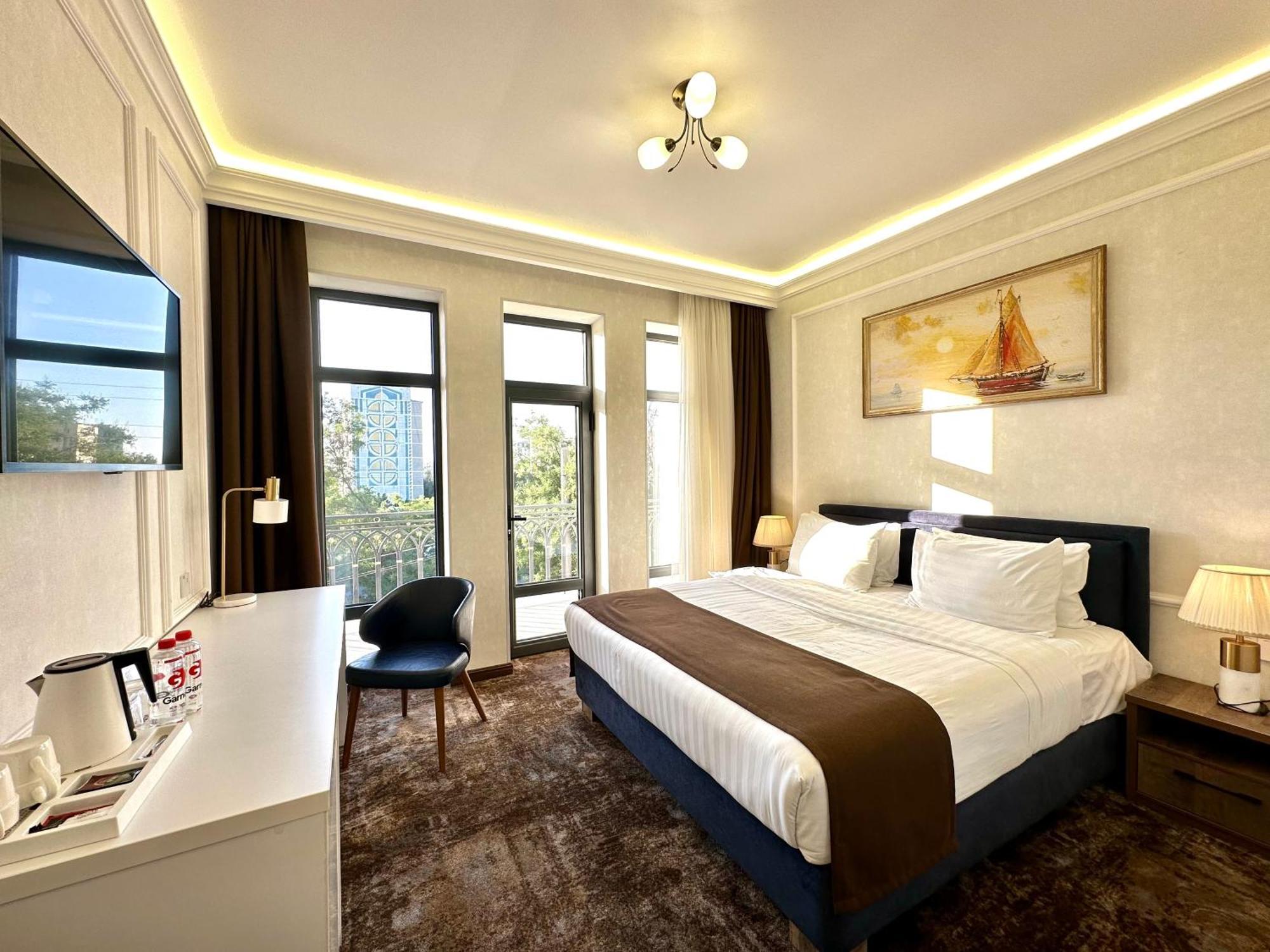 Garnet Mir Hotel Tashkent Exterior photo