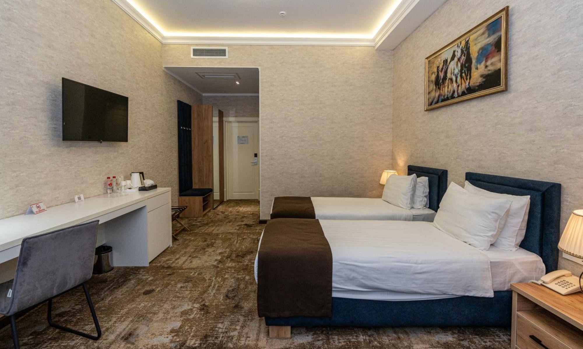 Garnet Mir Hotel Tashkent Exterior photo
